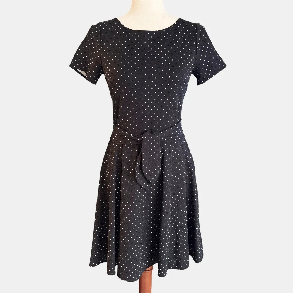 Kate Spade New York Larabee Dot Sz. XS 2 4 ponte Dress Black white Polka dot mod